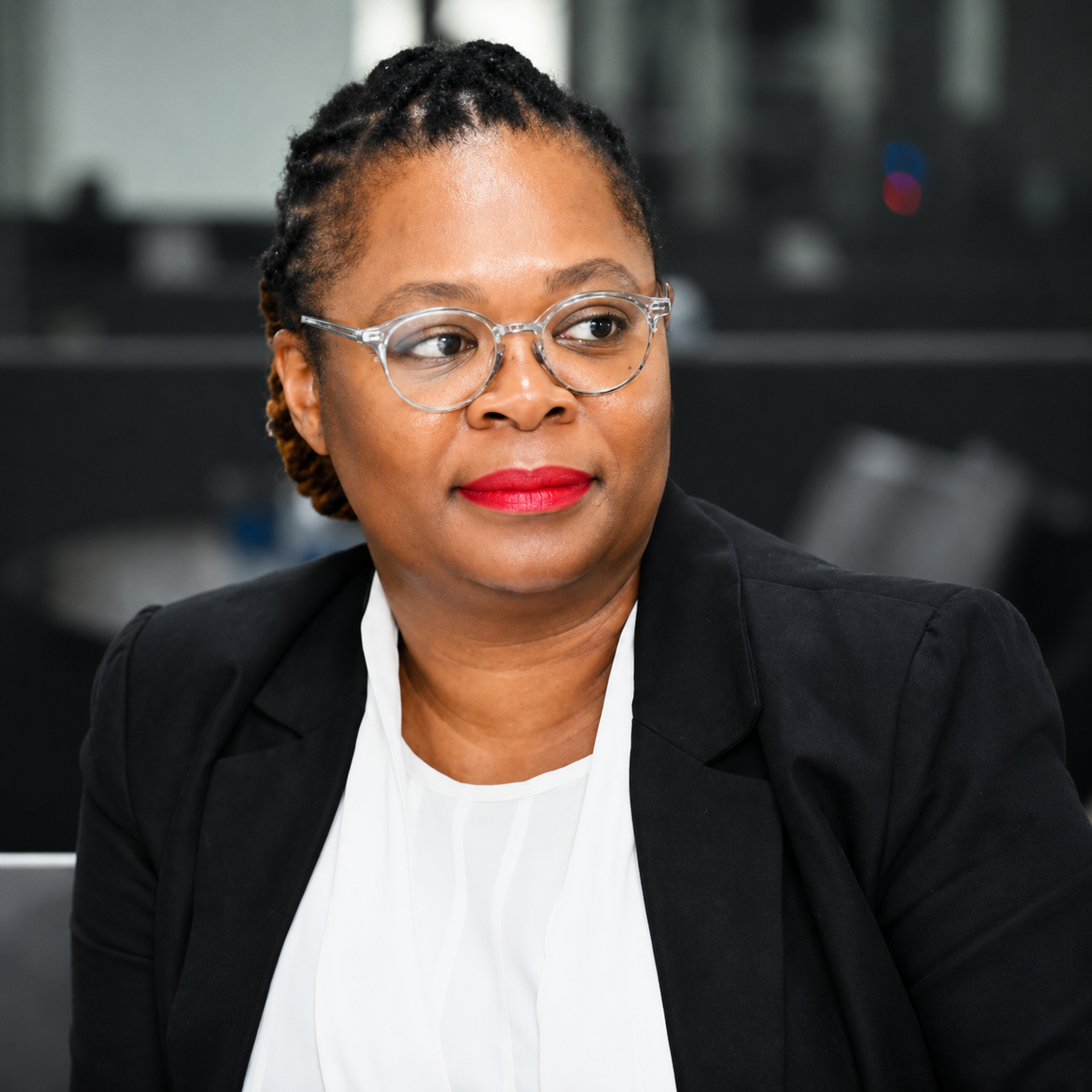 Dr Palesa Sekhejane